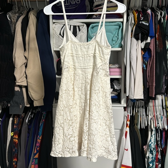 Abercrombie & Fitch Lace Dress - Picture 3 of 3